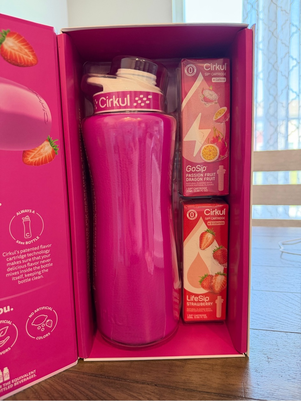 Cirkul 32oz. Hot Pink Stainless Steel Water Bottle Starter Kit